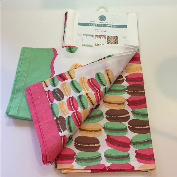 Martha Stewart Other Set Of Three Kitchen Towels With Macaron